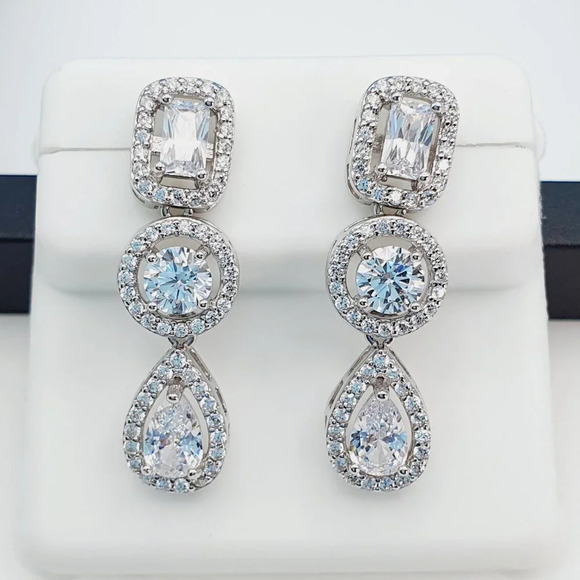 OFFER ACCEPT✅ Jewelry - "925 Sterling Silver Cubic Zircon Earrings, UU1P7A7024